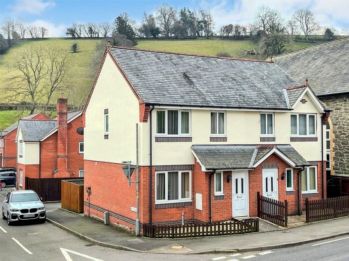 3 Bedroom Semi-Detached House For Sale In Lon Cafnant, Llanfair Caereinion, Welshpool, Powys, SY21