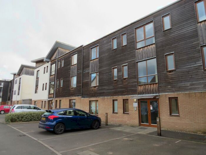 2 Bedroom Apartment To Rent In Cowleaze, Chippenham, SN15