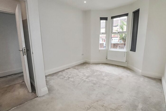 3 Bedroom Terraced House For Sale In Coleman Road, Belvedere, Kent, DA17