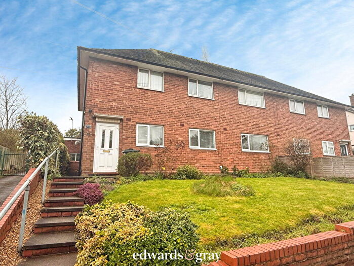 3 Bedroom Maisonette For Sale In Oscott School Lane, Kingstanding, B44