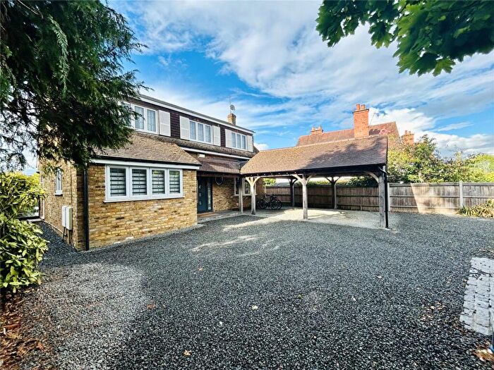 4 Bedroom Detached House For Sale In Winkfield Road, Windsor, Berkshire, SL4