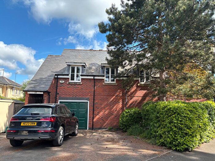 1 Bedroom Flat To Rent In Marne Close, Warwick, CV34