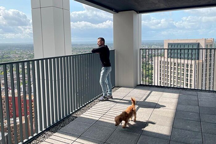 3 Bedroom Flat To Rent In Bale And Anchor, Bale House, Conington Road, London, SE13