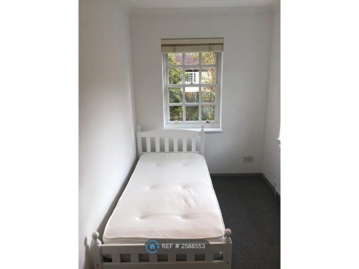2 Bedroom End Terrace House To Rent In Stour Court, Sandwich, Kent, CT13
