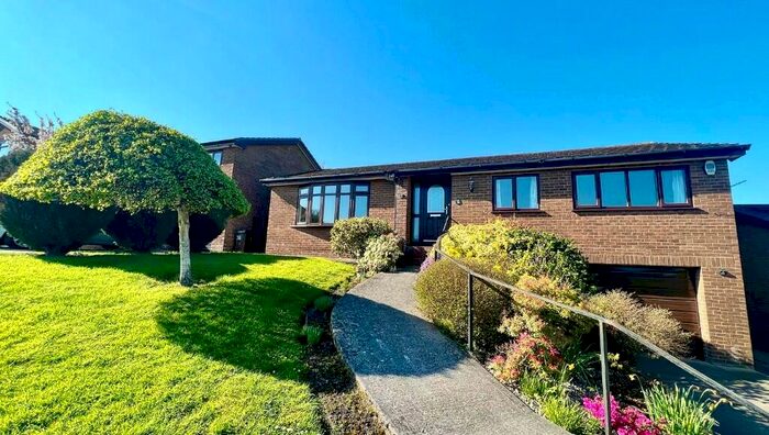 3 Bedroom Detached House To Rent In Dolwen Road, LL29