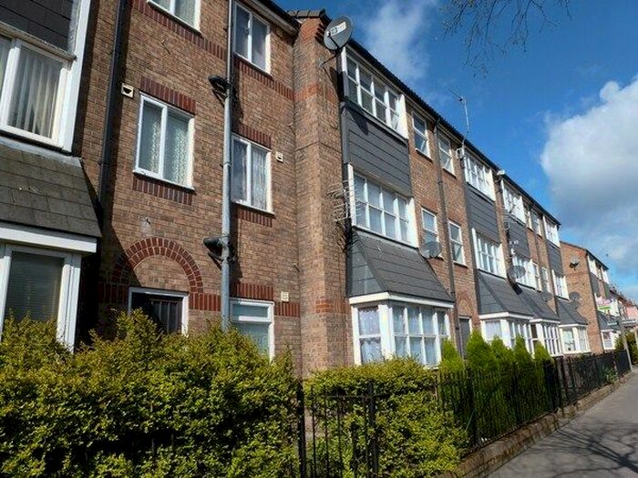2 Bedroom Flat To Rent In Albert Avenue, Hull, HU3