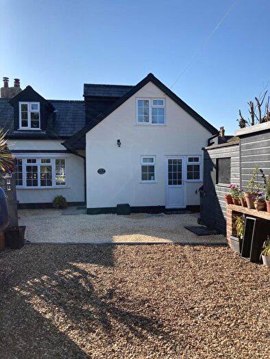 2 Bedroom Cottage To Rent In Gloucester Road, Bournemouth, BH7