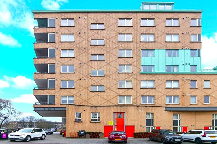 2 Bedroom Flat For Sale In Old Rutherglen Road, Glasgow, Glasgow City, G5
