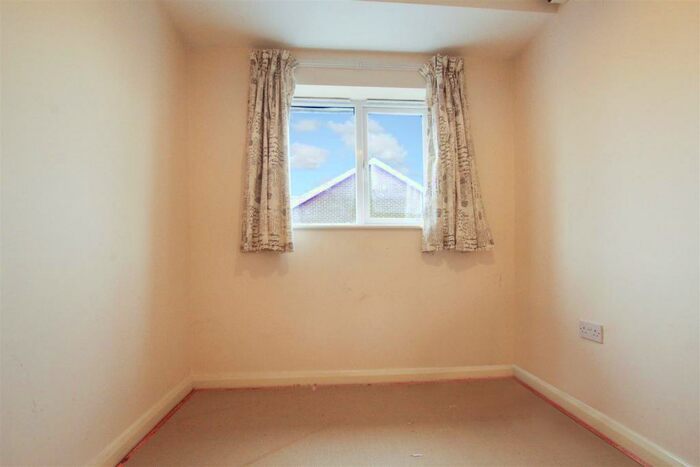 2 Bedroom Semi-Detached Bungalow For Sale In Hart Drive, Measham, Swadlincote, DE12