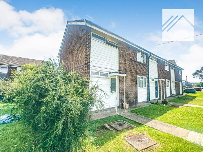 3 Bedroom Semi-Detached House For Sale In Third Walk, Canvey Island, SS8