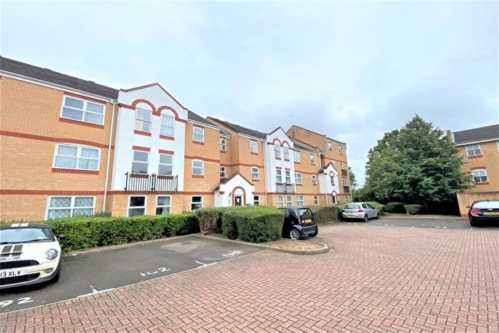 2 Bedroom Apartment To Rent In Aaron Hill Road, E6