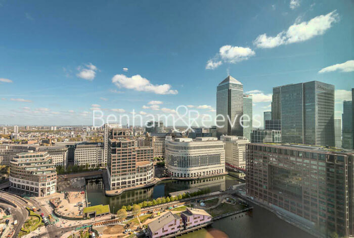 2 Bedroom Apartment To Rent In Landmark West Tower, Marsh Wall, E14