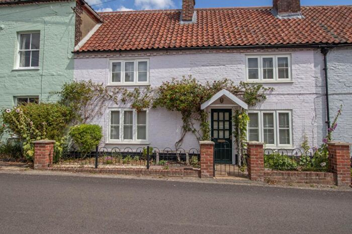 3 Bedroom Cottage To Rent In Nethergate Street, PE31
