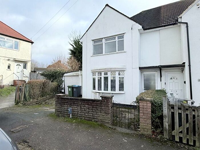 3 Bedroom Property To Rent In Highmeadow Crescent, NW9