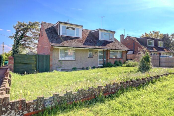 4 Bedroom Bungalow For Sale In School Lane, Penn Street, Amersham, HP7