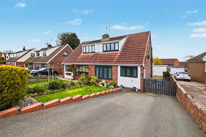 2 Bedroom Bungalow For Sale In Ouzlewell Green, Lofthouse, Wakefield, West Yorkshire, WF3