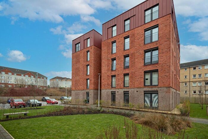 2 Bedroom Flat To Rent In Greenholme Street, Cathcart, Glasgow, G44