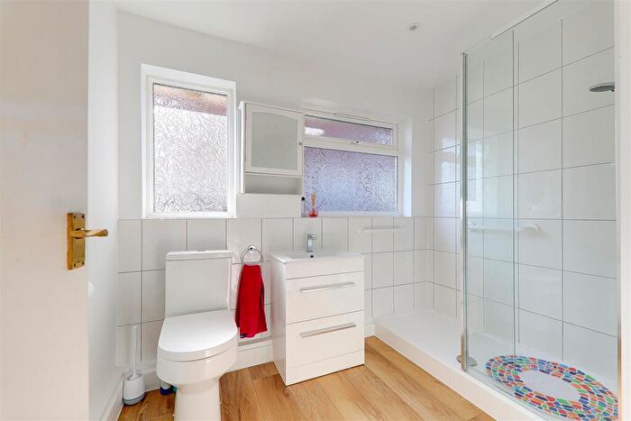 2 Bedroom Detached Bungalow For Sale In Keswick Close, Goring-By-Sea, Worthing, BN12