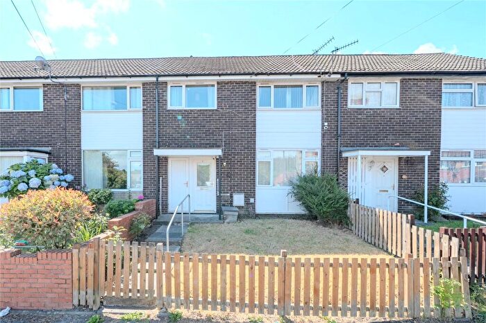 3 Bedroom Terraced House For Sale In Rycroft Drive, Leeds, West Yorkshire, LS13