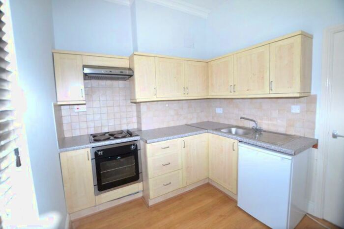 Studio To Rent In -, DE22