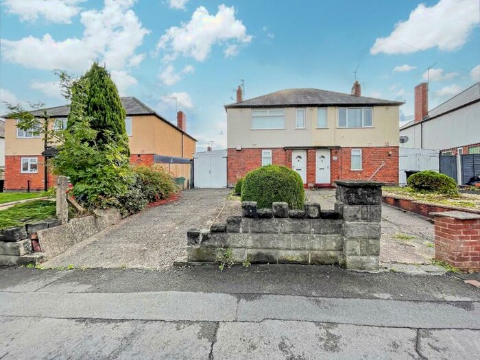 3 Bedroom Semi-Detached House To Rent In Hungary Hill, Stourbridge, DY9