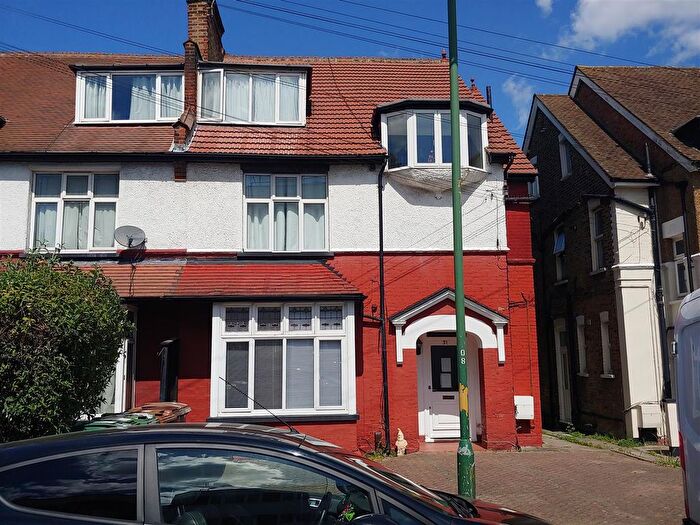 Studio To Rent In Belmont Road, Wallington, SM6