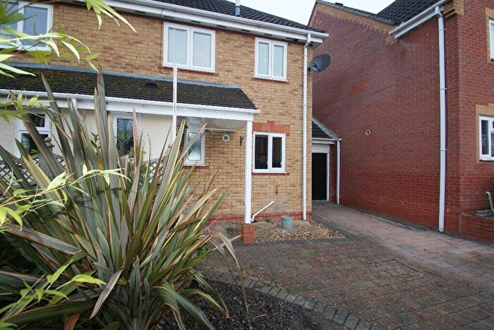 3 Bedroom Semi-Detached House To Rent In Borkum Close, Saxon Fields, Andover, SP10