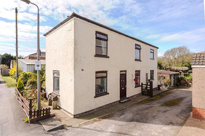 2 Bedroom Detached House For Sale In Trentside, Keadby, DN17