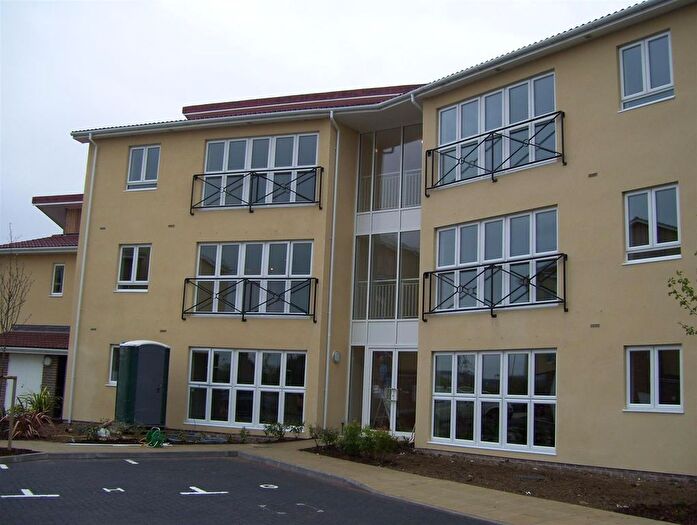 2 Bedroom Flat To Rent In Sandell Place, Amesbury, SP4