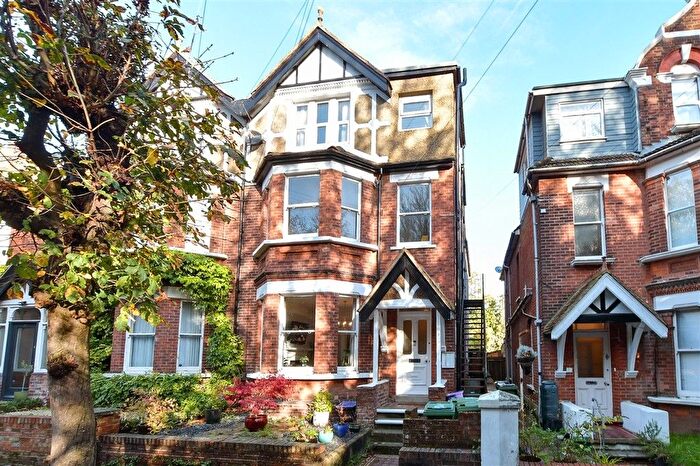 1 Bedroom Flat For Sale In Broadmead Road, Folkestone, Kent, CT19