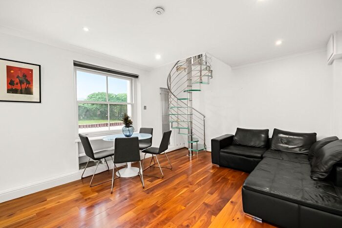 1 Bedroom Flat To Rent In Chepstow Crescent, Westbourne Park, W11