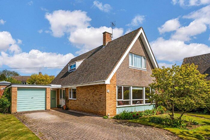 4 Bedroom Detached House For Sale In Moreton-in-Marsh, Gloucestershire, GL56