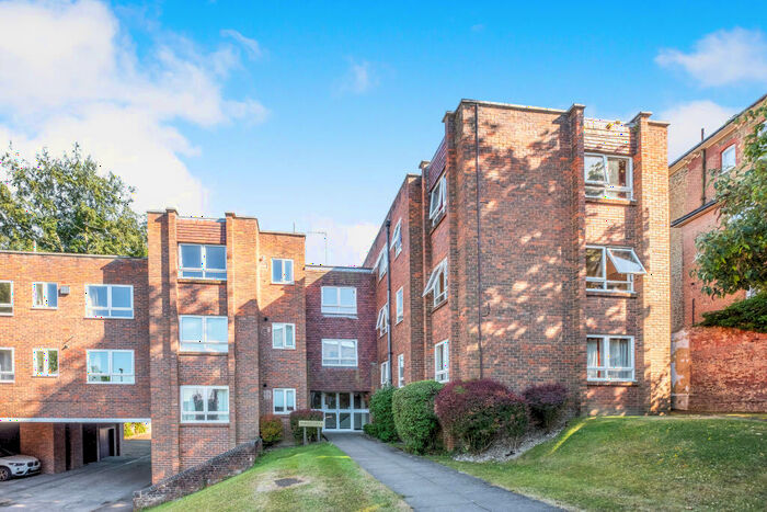 2 Bedroom Apartment To Rent In Harvey Road, Guildford, GU1
