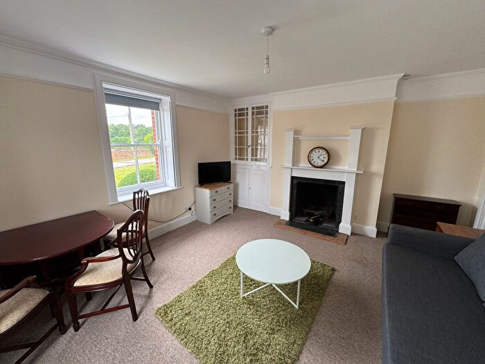 1 Bedroom Flat To Rent In Flat, East Tytherley Road, SO51