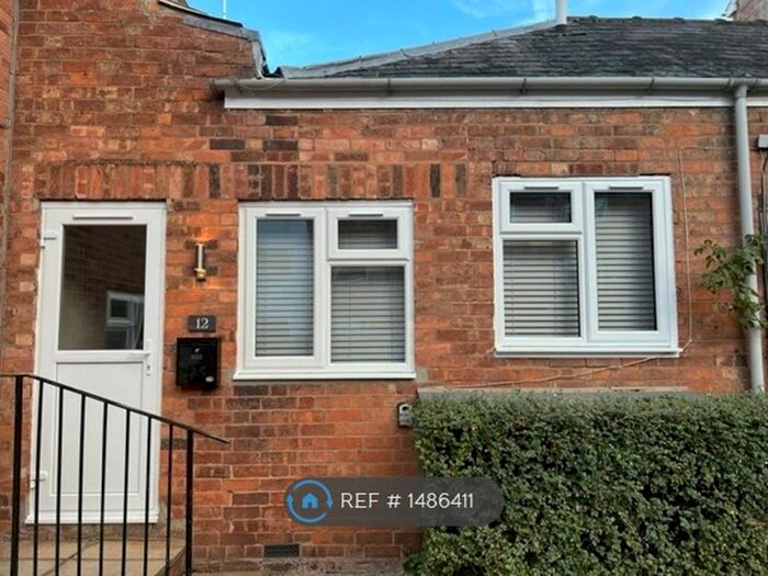 Studio To Rent In Dormer House, Leamington Spa, CV32