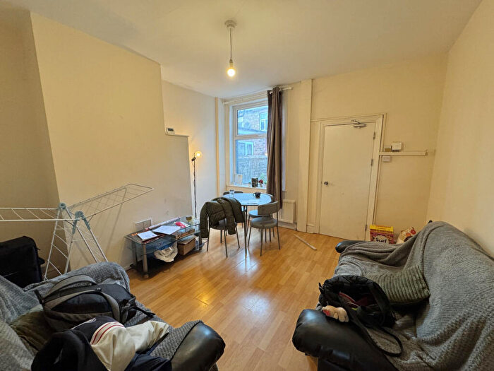 3 Bedroom Terraced House To Rent In Lowestoft Street, Manchester, M14