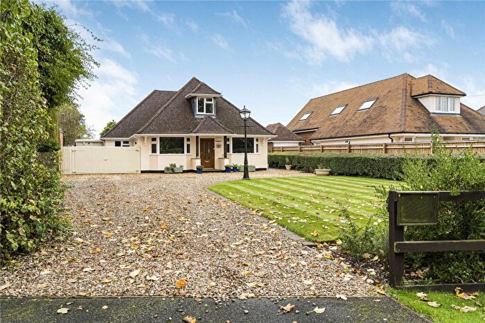 4 Bedroom Detached House For Sale In Chalkshire Road, Butlers Cross, Buckinghamshire, HP17