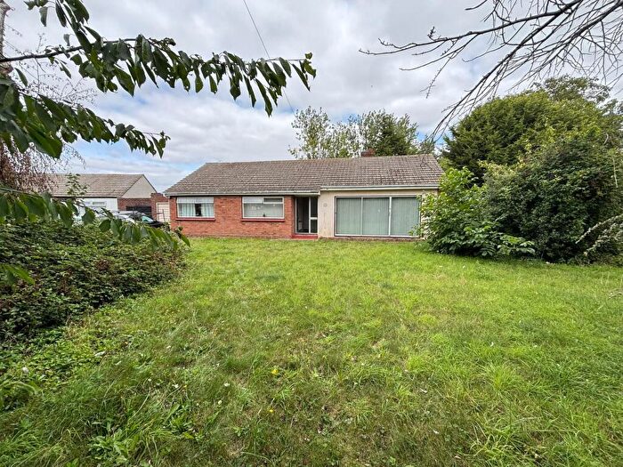 3 Bedroom Detached Bungalow For Sale In Fields Close, Weeley Heath, CO16