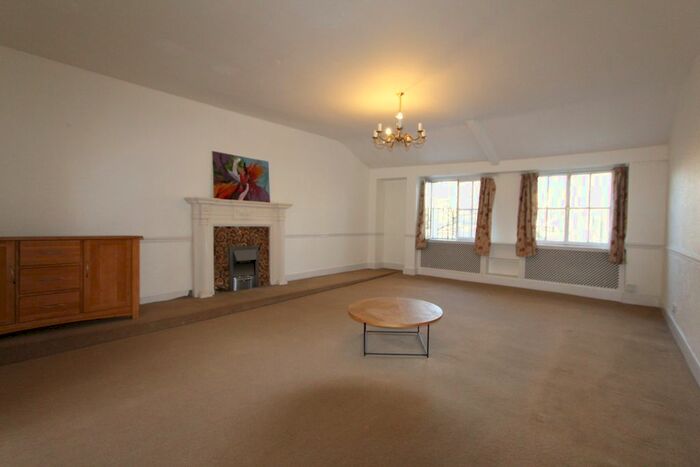 2 Bedroom Flat To Rent In Westbourne Terrace, London W2