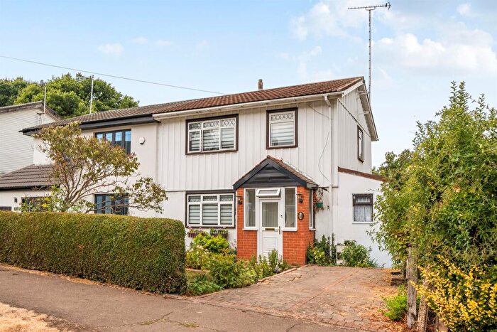 3 Bedroom Terraced House For Sale In Lindal Crescent, Enfield, EN2