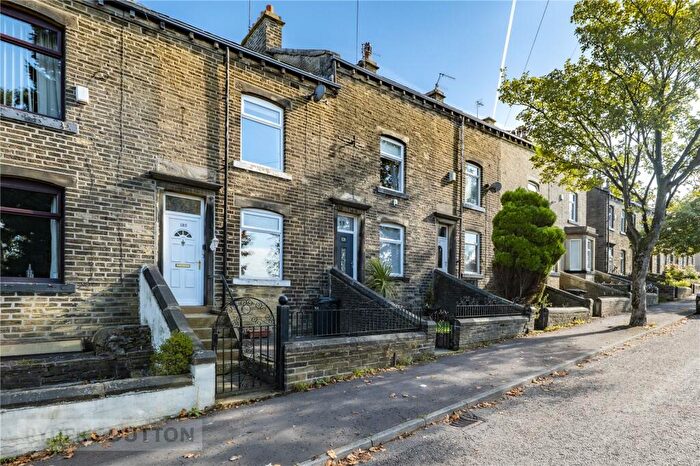 3 Bedroom Terraced House For Sale In Claremount Road, Halifax, West Yorkshire, HX3