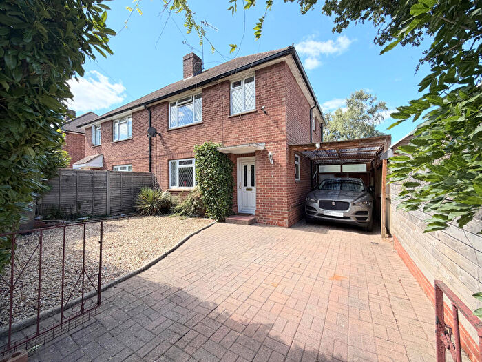 3 Bedroom Semi-Detached House For Sale In Worsley Road, Frimley, Camberley, Surrey, GU16