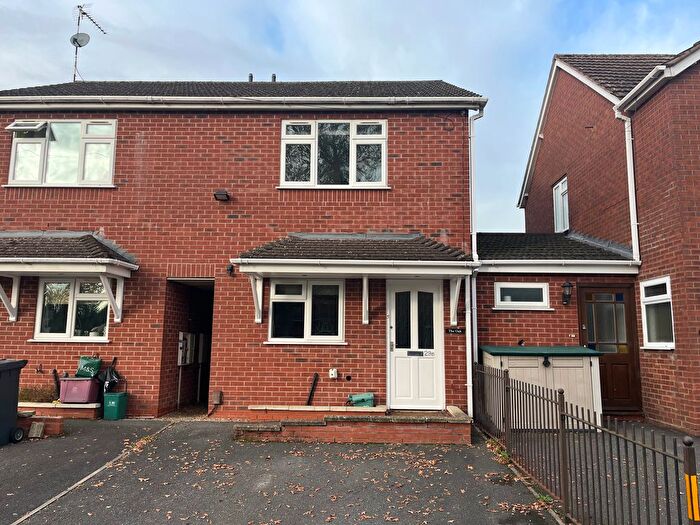 2 Bedroom Terraced House To Rent In Edmondscote Road, Leamington Spa, CV32