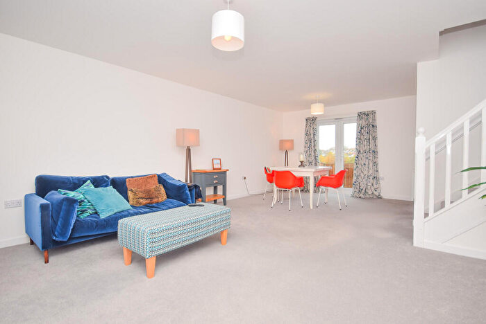 3 Bedroom Detached House For Sale In Brocks Road, Perth, PH2