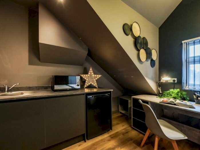 Studio To Rent In Pershore Road, Selly Oak, Birmingham, West Midlands, B29