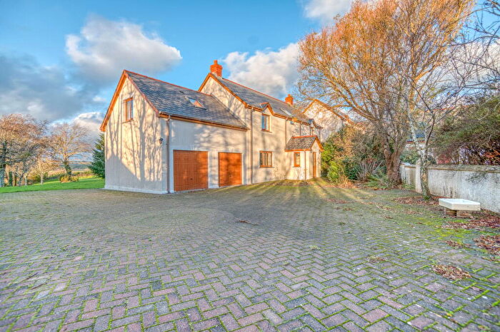 4 Bedroom Detached House For Sale In Golwg Y Mynydd Pelcomb Cross Havefordwest, SA62