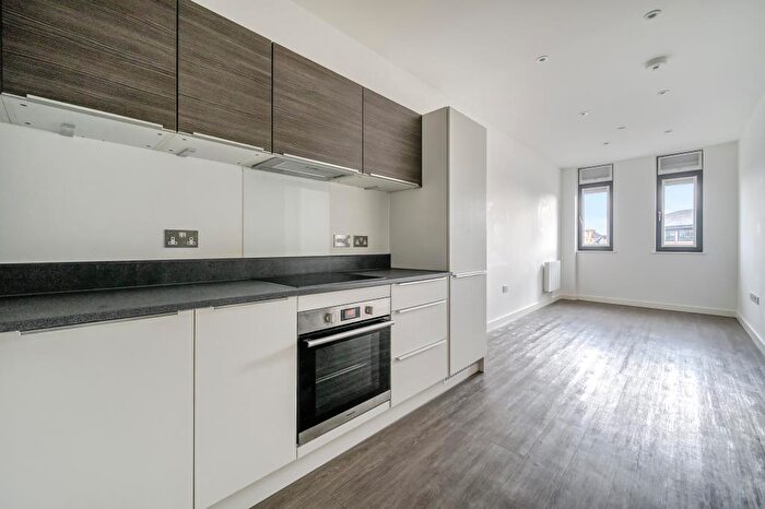 1 Bedroom Apartment To Rent In Bracknell, Berkshire, RG12