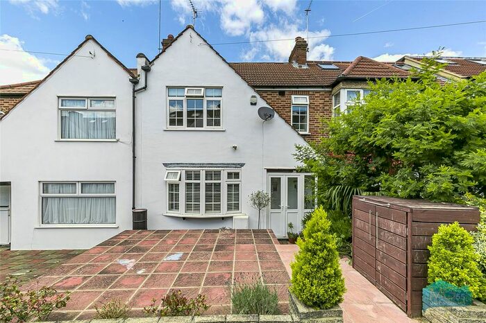 3 Bedroom Terraced House To Rent In County Gate, New Barnet, Barnet, EN5