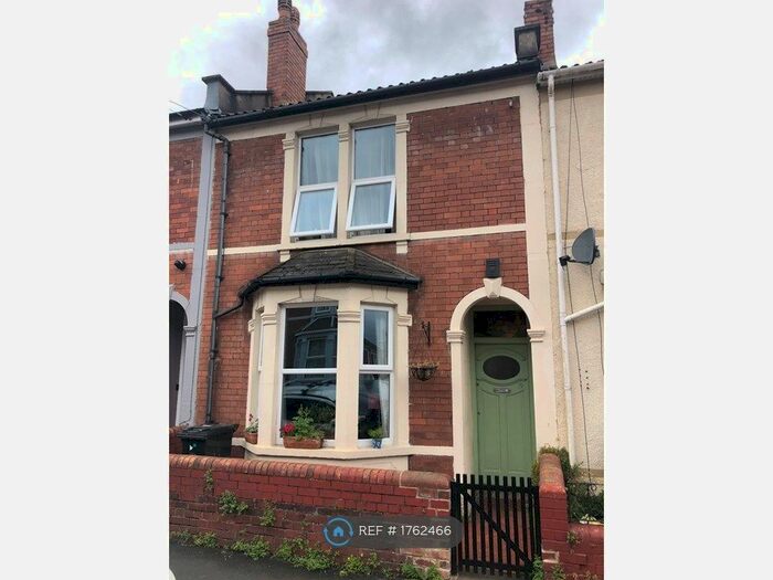 3 Bedroom Terraced House To Rent In Bruce Avenue, Bristol, BS5