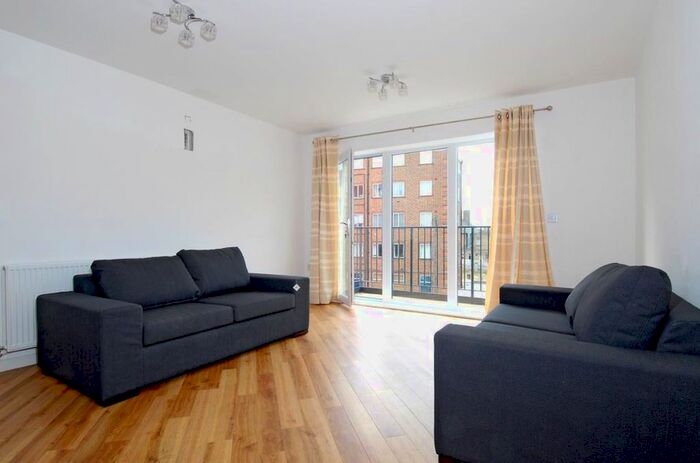 2 Bedroom Flat To Rent In Recovery Street, London, SW17